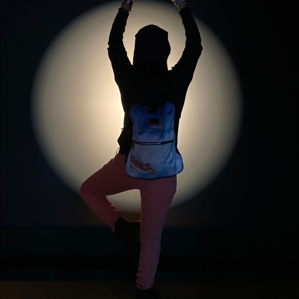 Meet your Posher, Nini